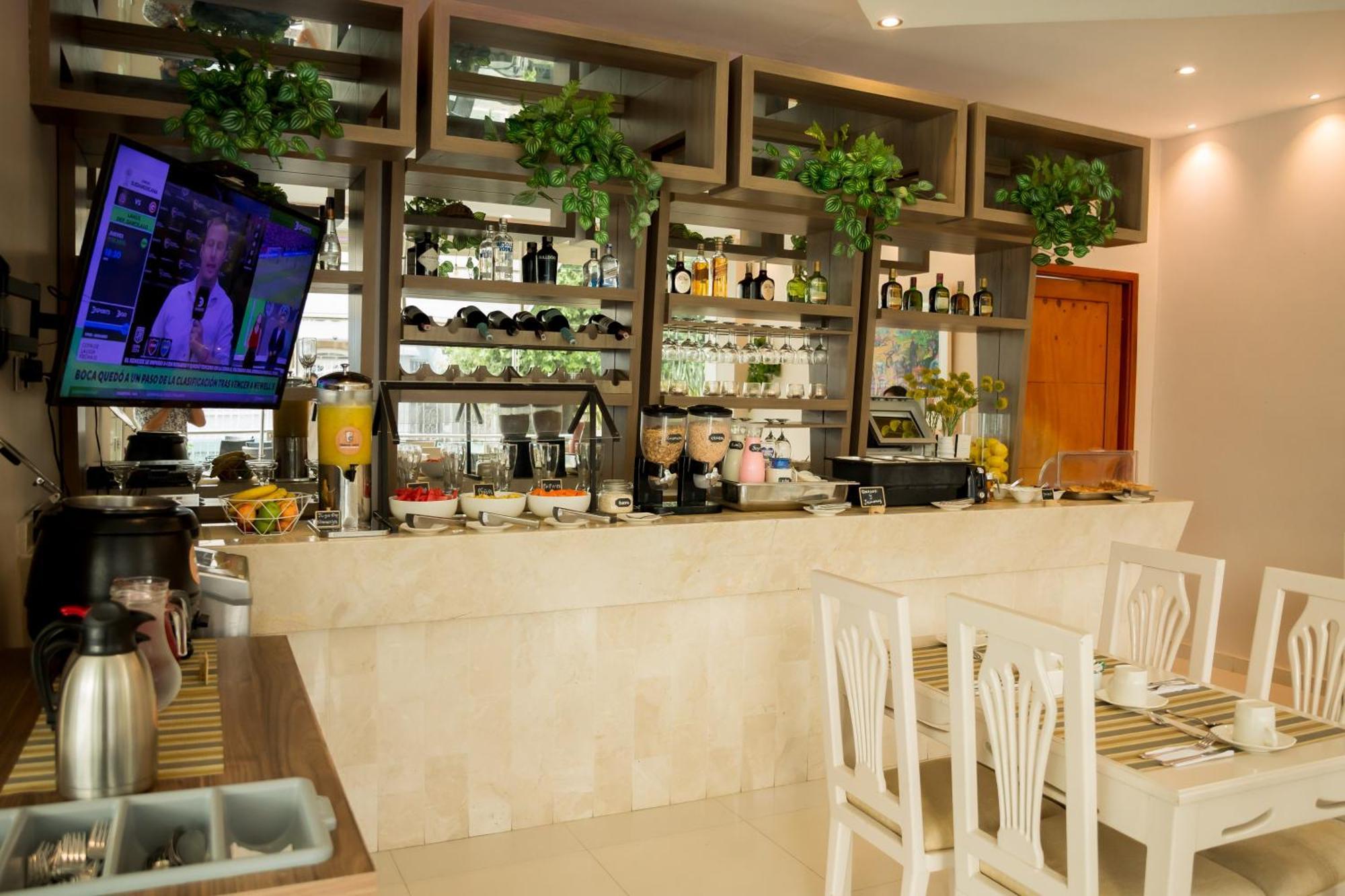 Hotel Parque Del Sol Монтерия Экстерьер фото