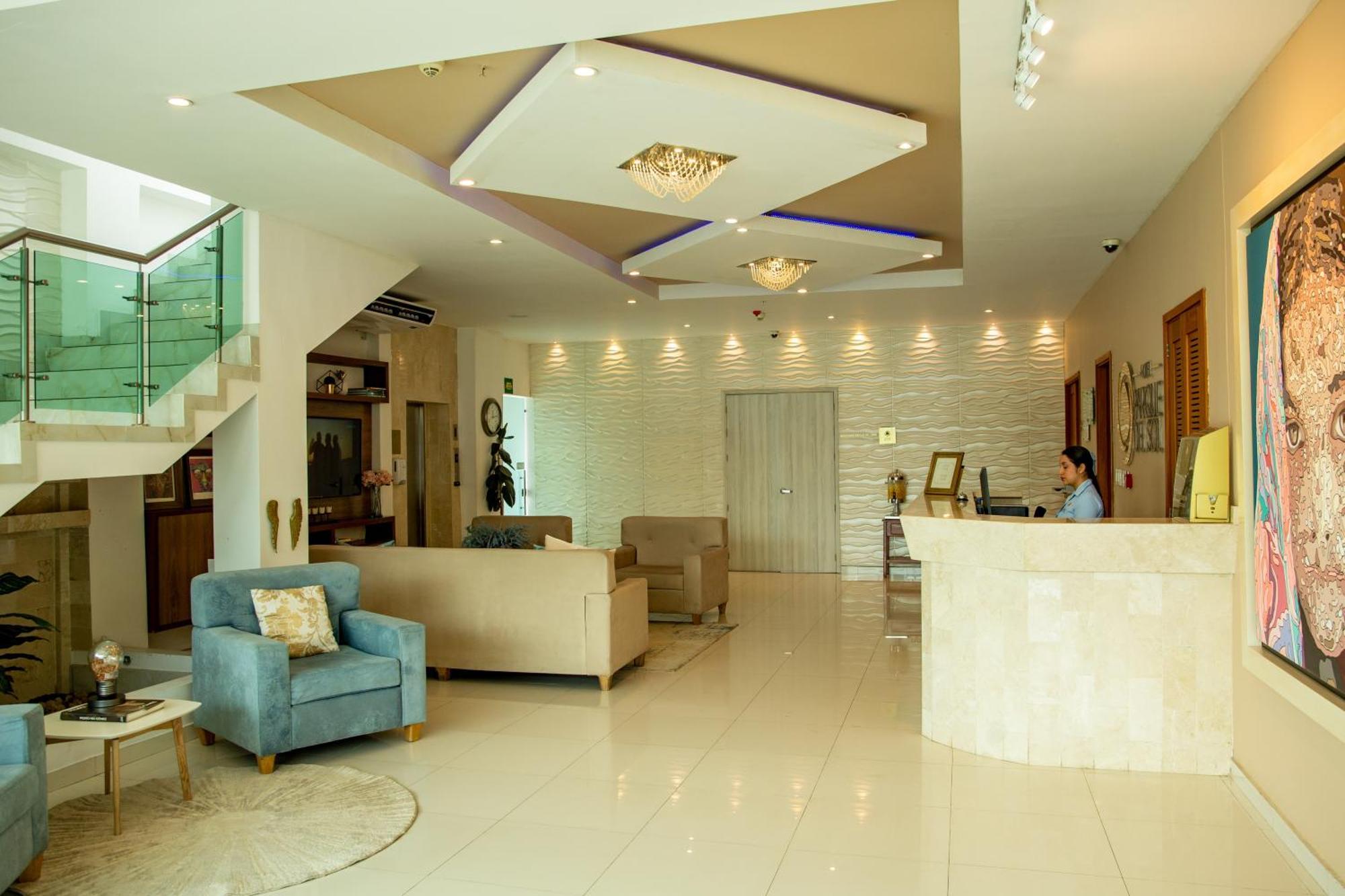 Hotel Parque Del Sol Монтерия Экстерьер фото