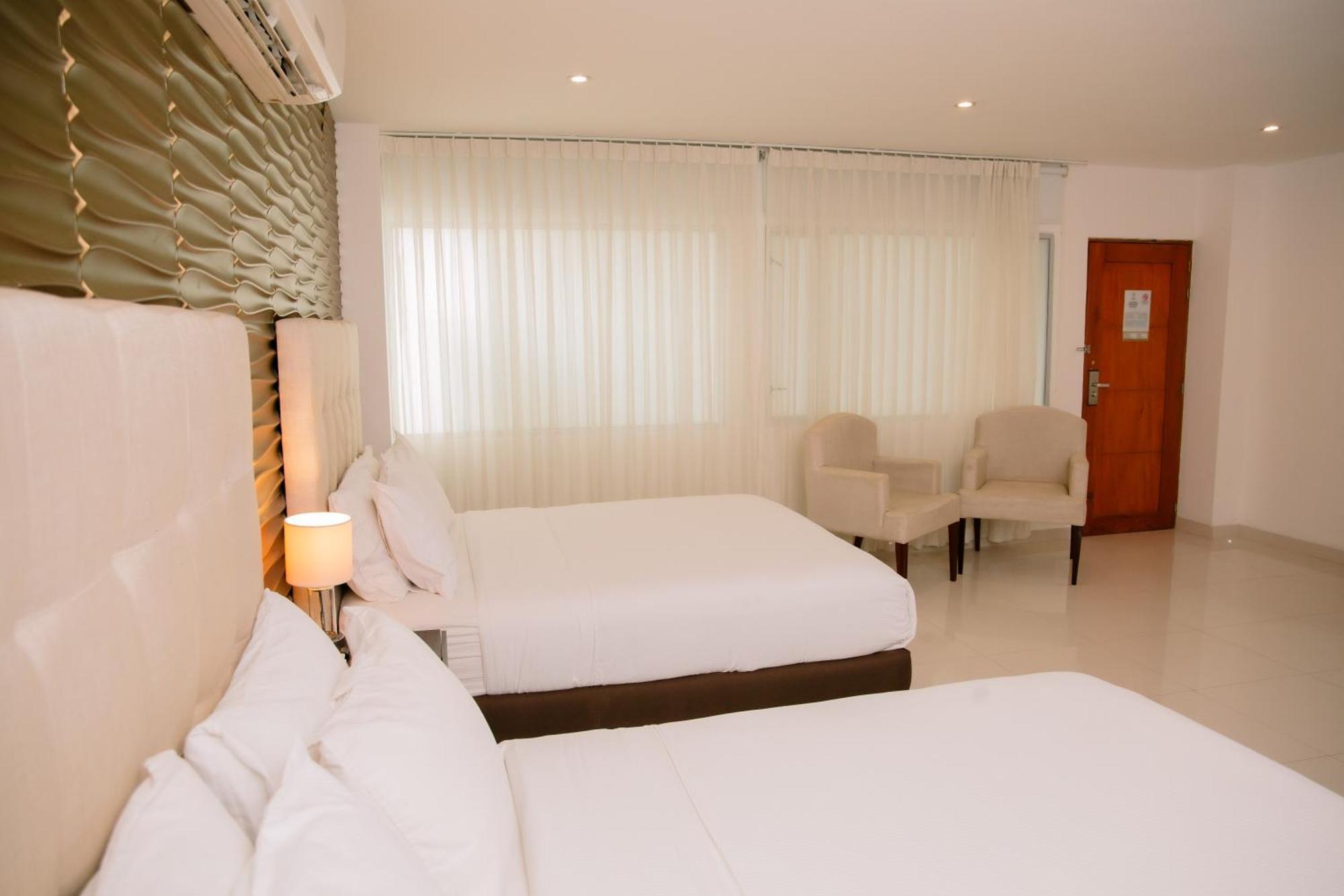 Hotel Parque Del Sol Монтерия Экстерьер фото